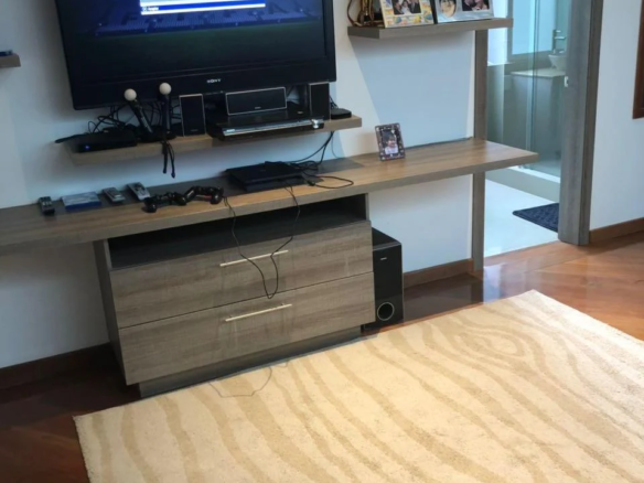 DEPARTAMENTO TRIPLEX QUITO TENIS