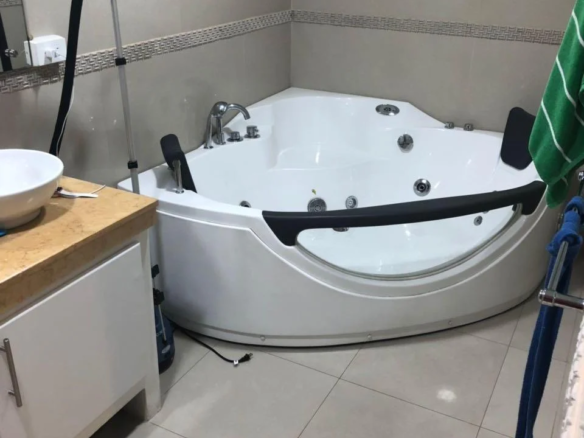 DEPARTAMENTO TRIPLEX QUITO TENIS