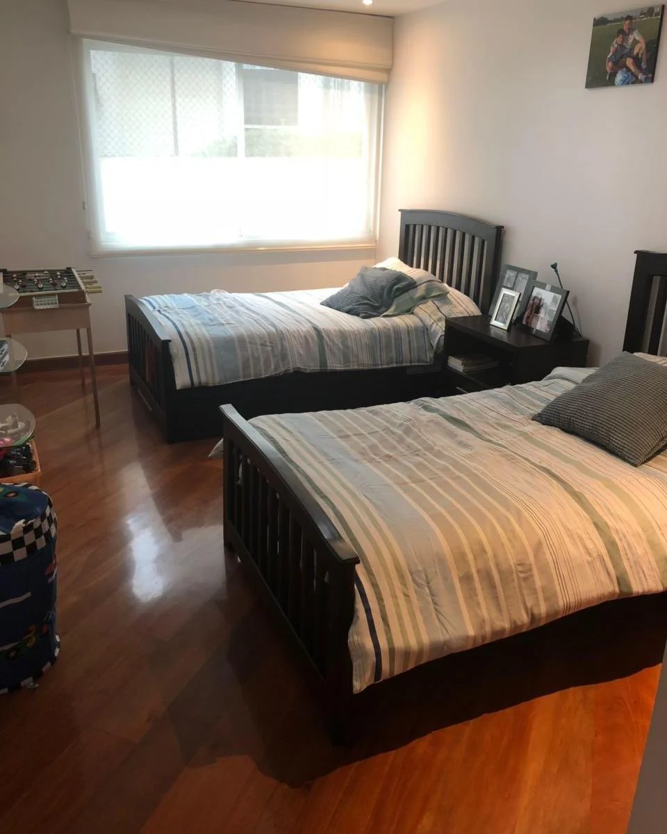 DEPARTAMENTO TRIPLEX QUITO TENIS