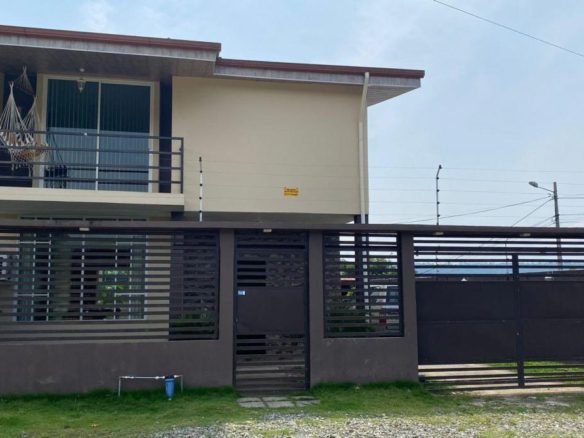 EN VENTA CASA EN TENA PROVINCIA DEL NAPO