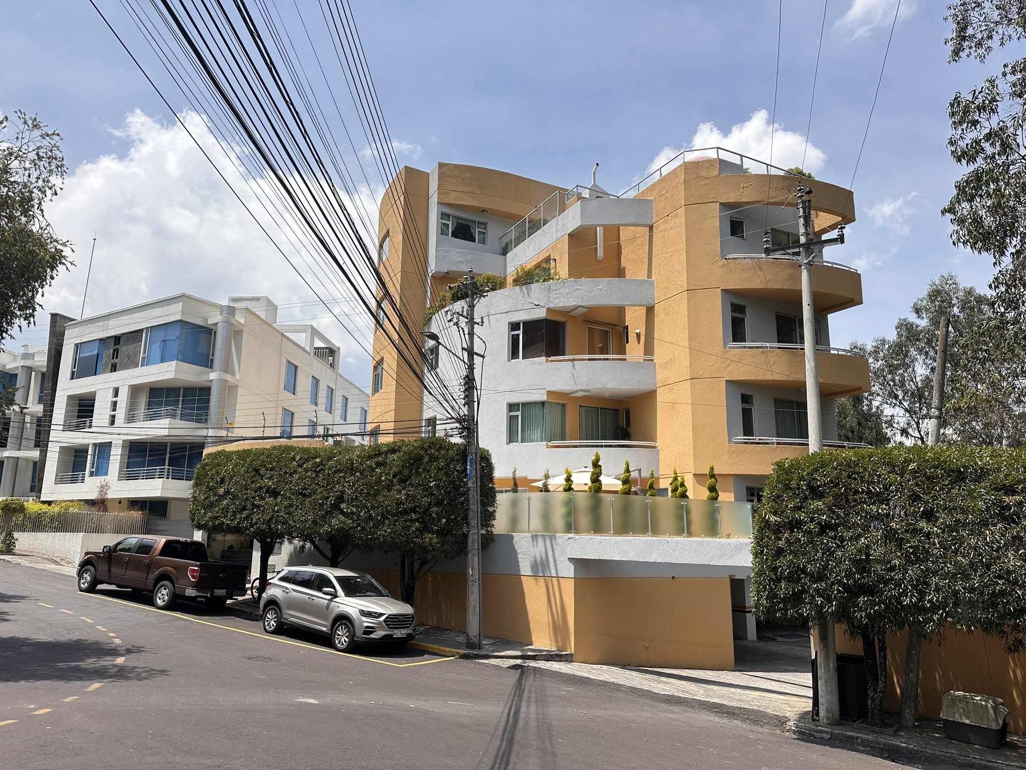 Venta Dep 2 Dorm Jardines del Batán, Cerca Gaspar Villarroel Eloy Alfaro
